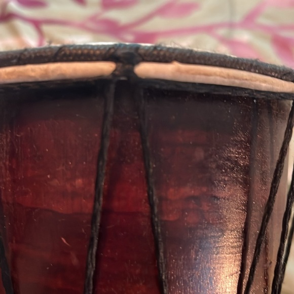 Handcrafted drum from Dominican Republic - Picture 8 of 9